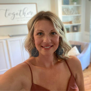 Meet your Posher, Regina